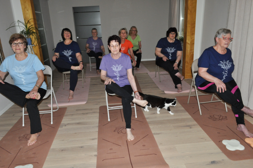 60 Plus Yoga - Yoga mit Unterstützung